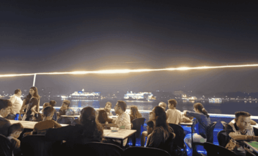 dining-on-dinner-cruise-in-goa