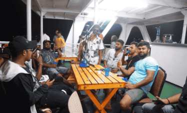 princessa-dinner-party-tables-food-getting-served